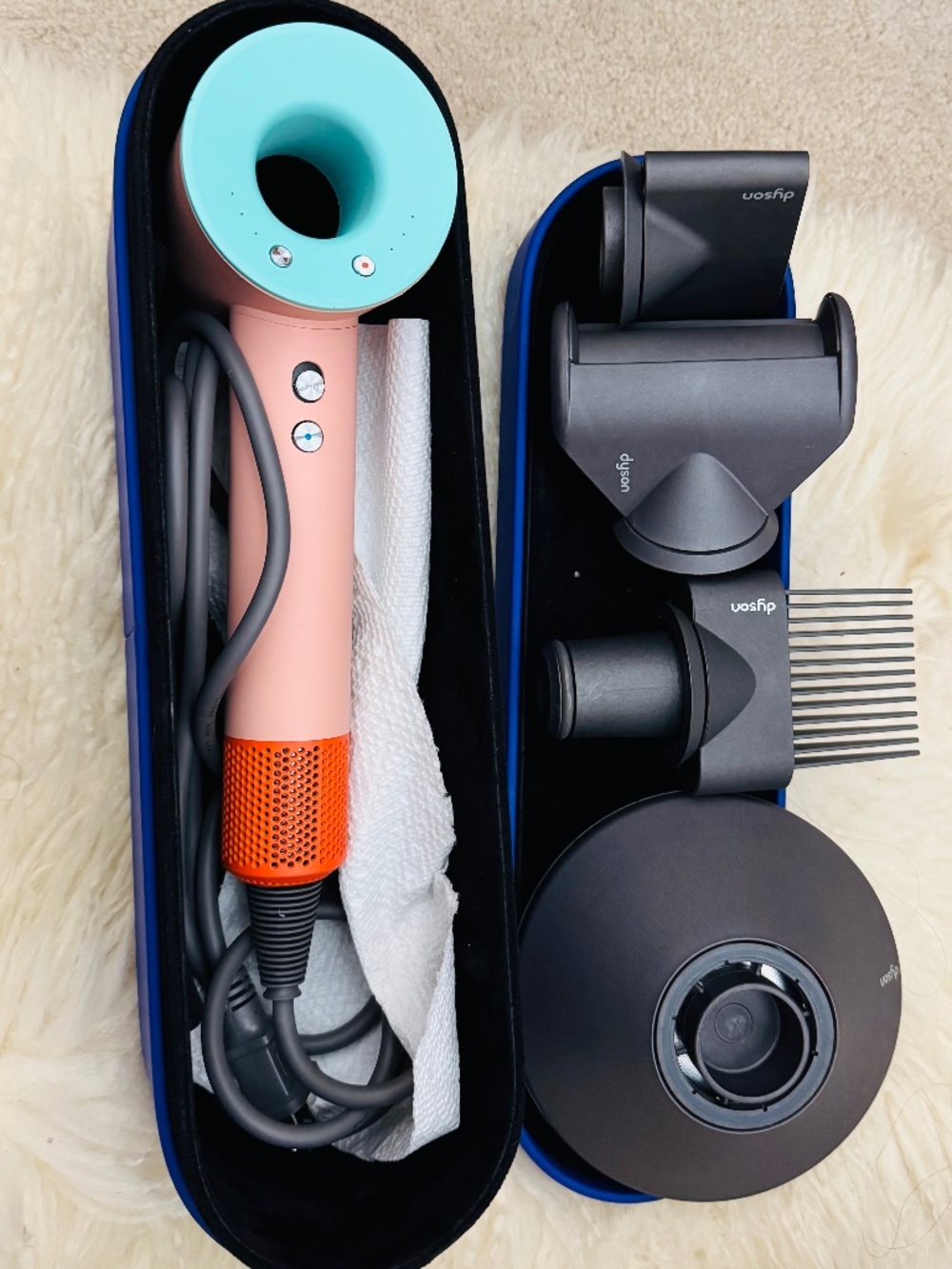 RARE SUPERSONIC DYSON HAIR DRYER With Attachments - Like New